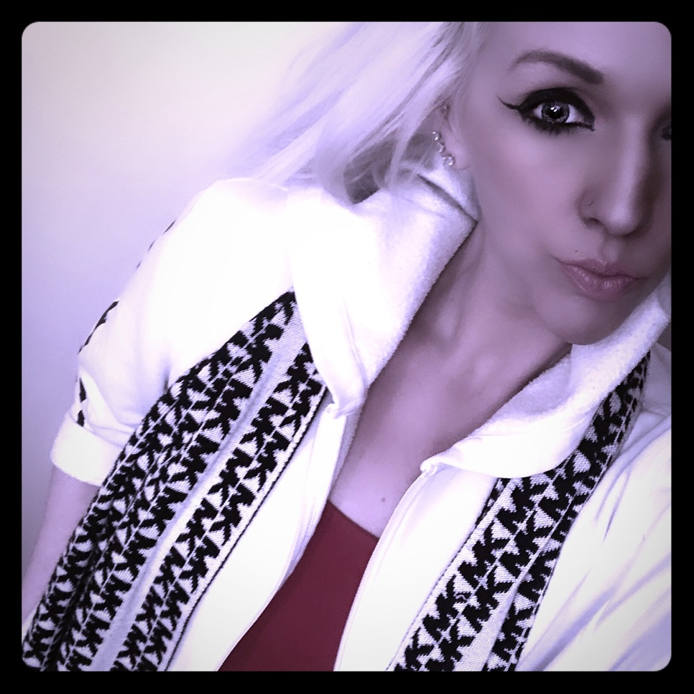 Meet your Posher, Georgia